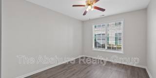 1713 Kudrow Lane - 1 Gallery 32