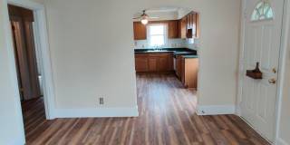 2 bedroom home with a garage Gallery 10