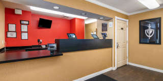 Jacksonville - Southside - St. Johns Towne Ctr. Gallery 39