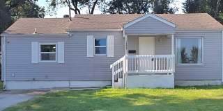 Remodeled 2 Bedroom, 2 Living Areas! $925 Remodeled 2 Bedroom, 2 Living Areas! $925 Gallery 1