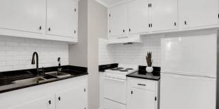 Renovated & Furnished Duplex in Peaceful Rosewood - 2746 Gallery 4