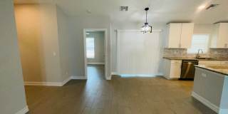 4/2.5/2  Home off of California Blvd. Gallery 7