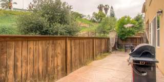 4212 Avenue Arroyo Gallery 4