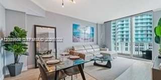2000 N Bayshore Dr Gallery 20