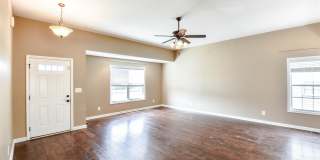 Ranch with Bonus in Fox Crossing! Gallery 4