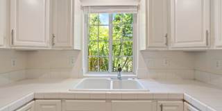 Newly renovated downstairs 1 bedroom 1 bath. Gallery 8
