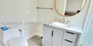 15495 Miami Lakeway N Gallery 13