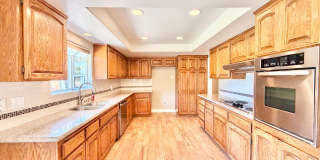 Lovely Single Story Home, Great Neighborhood, Amazing Yard Space, Close distance to Downtown Fallbrook! Gallery 7