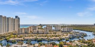 16500 Collins Ave Gallery 31