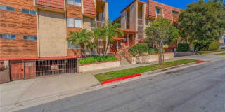 Resort-Style Living in Signal Hill - 2 Bed/2 Bath Condo for Lease Gallery 1