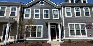 Preston Lake Townhouse Gallery 1