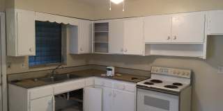 Large 3-2 with a carport Gallery 13