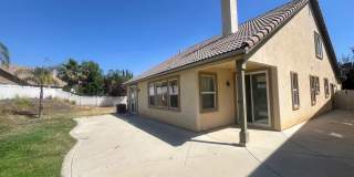 4 bedroom 3 bath Fairway Canyon Home Gallery 25