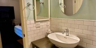 HIGHLY DESIRABLE AND SPACIOUS HOME FULLY EQUIPPED WITH SOLAR PANELS + LANDSCAPING INCLUDED Gallery 41