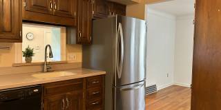 Spacious Colonial For Rent in Lyndhurst Gallery 1
