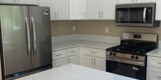 3 bedroom 2.5 bath home Las Flores Gallery 10