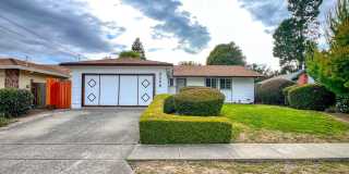 Charming Three Bedroom North Napa Home Gallery 1