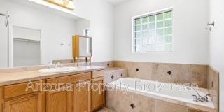 1933 W Tanya Trl Gallery 24