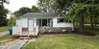Fully Renovated 3-Bedroom Home with Sunroom and Open Floor Plan Gallery 1