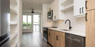 Lyle Apartments Gallery 81