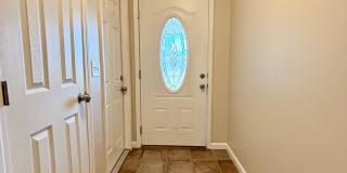 Desirable Grove Park Home 3/2 for Under $2,000!! Gallery 8