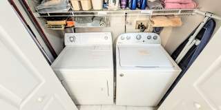 SHORT TERM TURNKEY FURNISHED DOWNTOWN AT THE RENAISSANCE Gallery 23