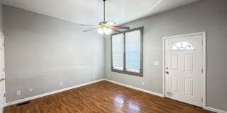 2 bedroom 1 bath home close to Churchill Downs Gallery 4