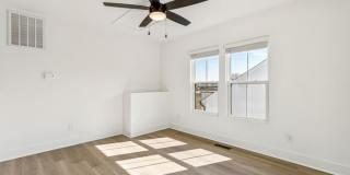 5015 Grayton Alley Gallery 29