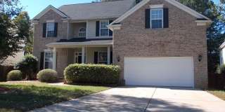 Large 6 Bedroom, 3 Bath house in Pineville Gallery 1