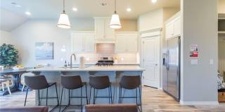 LUXURY 3 Bedroom 2 Bathroom Home in Piedmont Schools w/Storm Shelter- Neighborhood Pool and Park Gallery 10