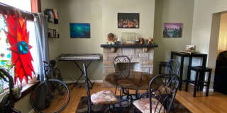 AVAILABLE AUGUST  - Traditional 3+ Bedroom Home Located in Mt. Washington! Gallery 6