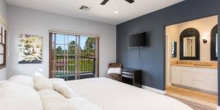 546 N Indian Canyon Dr Gallery 24