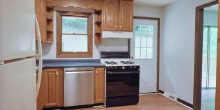 nice renovated 4 Bed 3 Bath Gallery 48