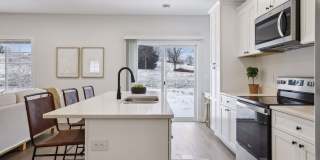 Model 3 Bedroom Town Home Gallery 14