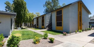 Parq on 50th Gallery 37