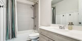 Beautiful Modern 2 story home! Gallery 30