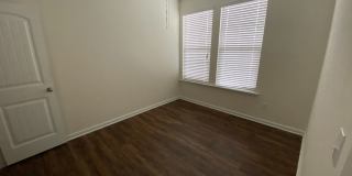 Room in 4 Bedroom Home at Haskell Dr Gallery 11