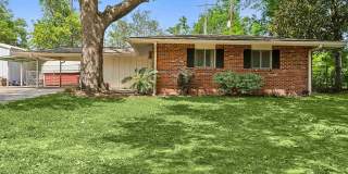 9267 Kingcrest Pkwy Gallery 1