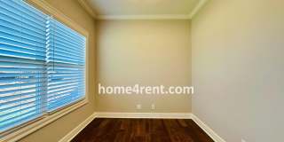 Nearly New Luxury Home in Blue Valley Schools! Gallery 24