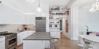 252 Seventh Avenue Gallery 1