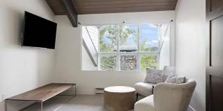 333 Faraway Road Gallery 15