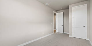 5-bedroom, 3-bedroom single family home! Gallery 28