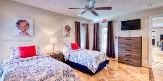 5826 SW 17th St Gallery 32