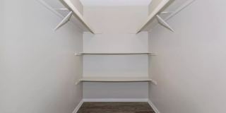 Summit at Valley Heights Apartments Gallery 16