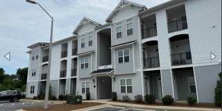 Special Offer! Submit your application before August 31, while supplies last for a rental rate of $1,400 per month for a 18 month lease!!! Gallery 1