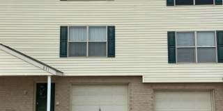 Townhouse with Garage  Private Deck Gallery 1