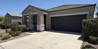Beautiful Newer 4 Bedroom 3 Bathroom Anthem at Merrill Ranch Home! Gallery 3