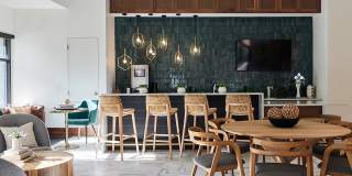 Sentral Old Town Gallery 11