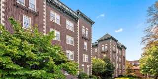 145-147 Summit Avenue Gallery 23
