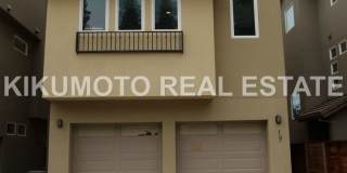 Modern  Elegant Tri-level home in the Riverside Terrance Community Gallery 1